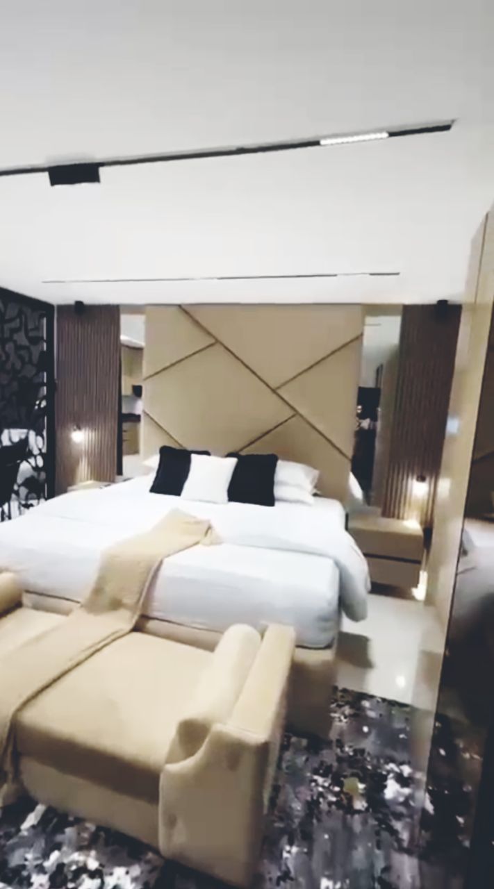 Studio Room