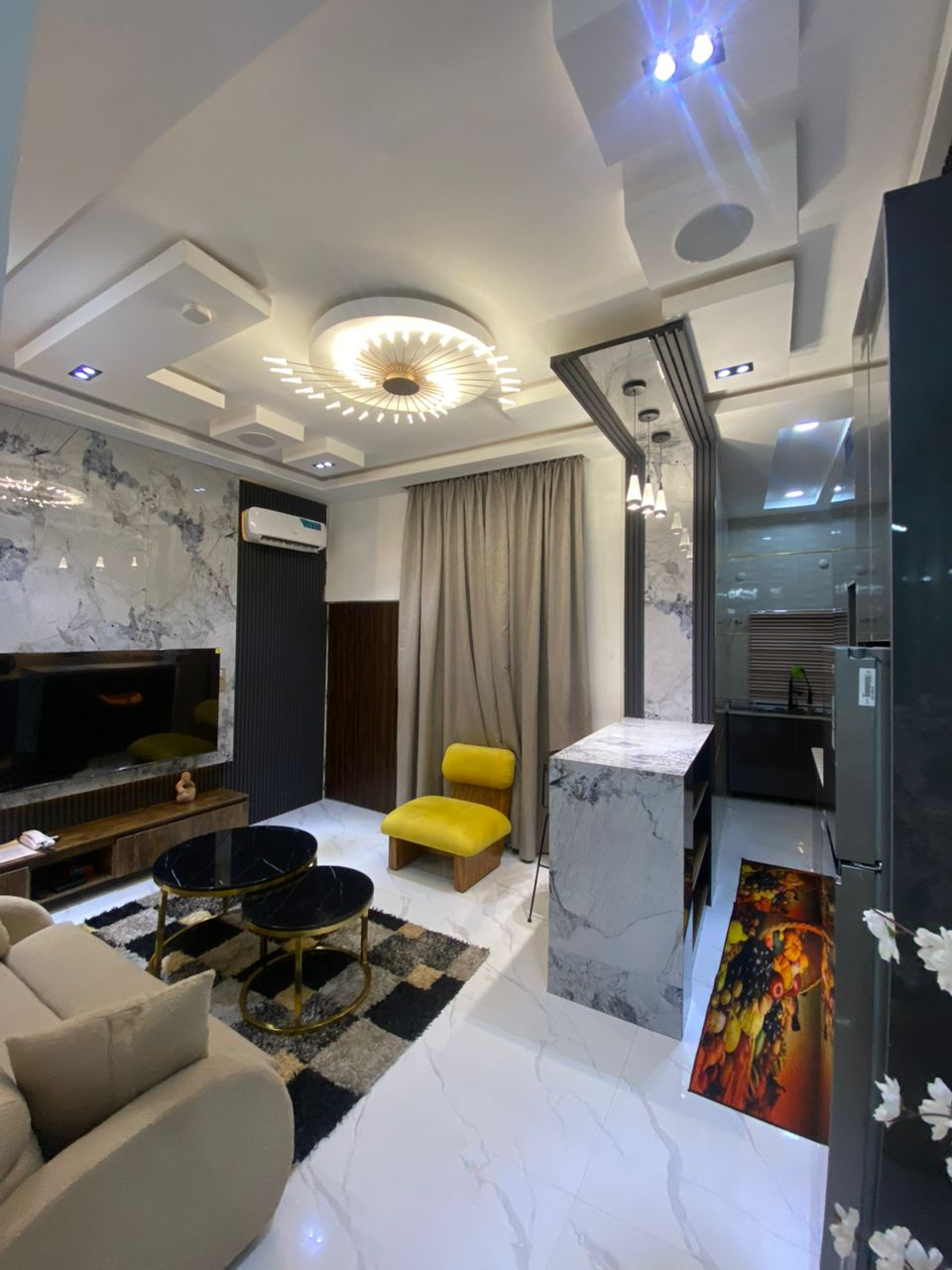 One Bedroom Apartment