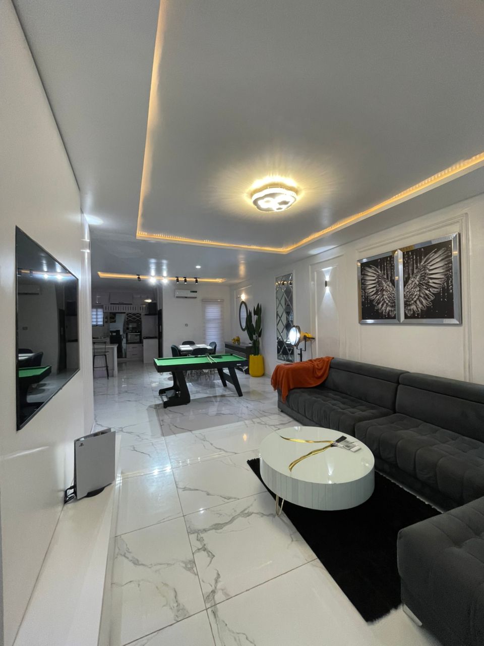 One Bedroom Apartment