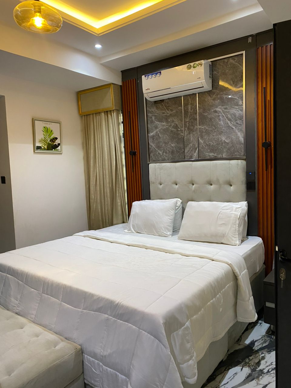 Studio room at thinkers corner view 2